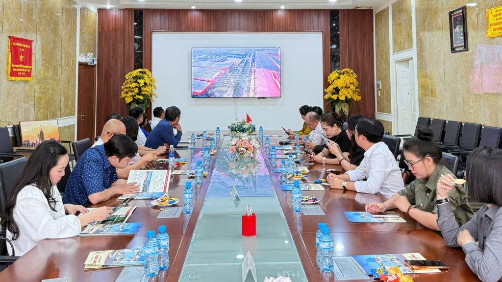 HCMCONS tham quan và làm việc tại Khu Công nghiệp Phúc Long