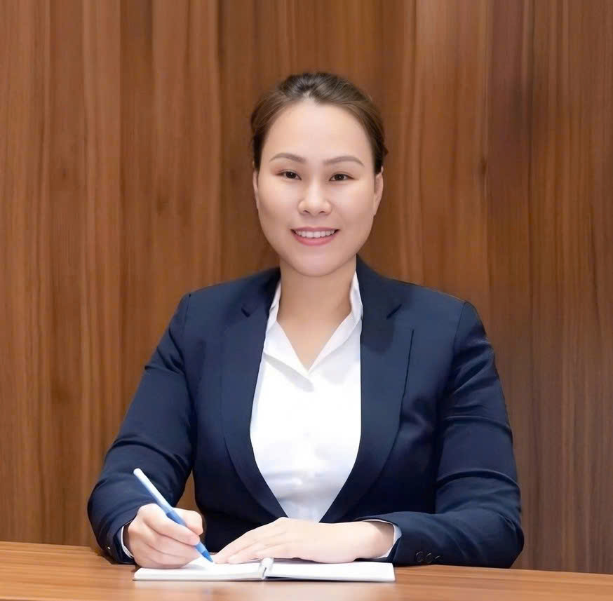 Bà Trần Thị Hà