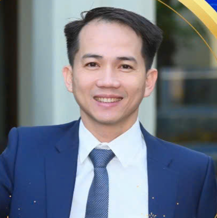 Ông Đinh Tiến Hậu