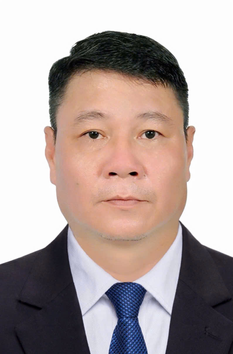 Ông Đinh Việt Hùng