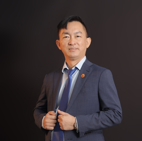 Ông Lưu Trí