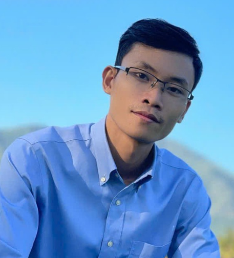 Ông Hoàng Long Hải