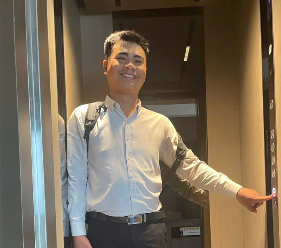 Ông Nguyễn Hoài Việt