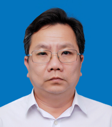Ông Trần Vũ, Giám đốc