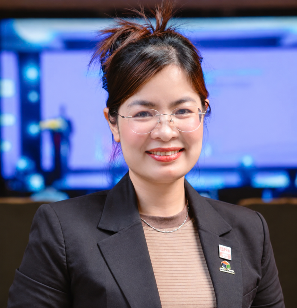Bà Vũ Thị Hà, Phó Giám đốc