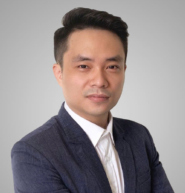 Ông Hoàng Vũ Thế Anh, Giám đốc